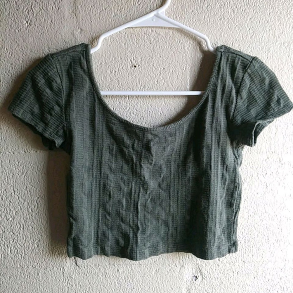 crop topi